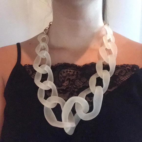 BaubleBar Statement Necklace - Picture 3 of 3